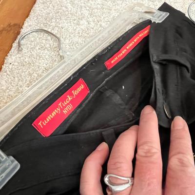 Lot 243 Women's jeans