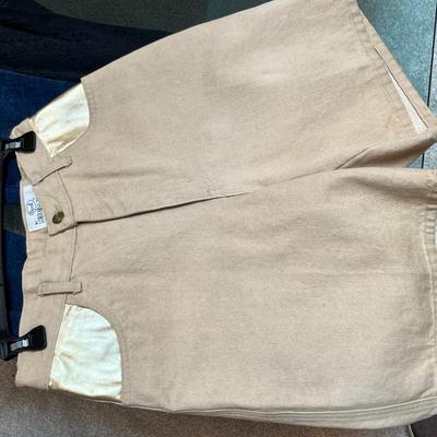 Lot 250 Capris and shorts