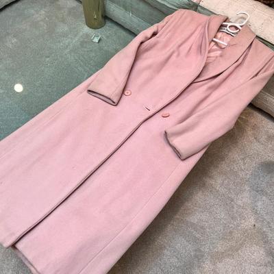 Lot 254 3 Women's Top coats