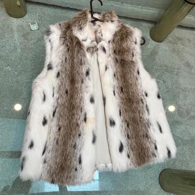 Lot 257 Cato fake fur vest
