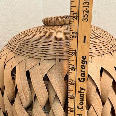 Lot 262 Large basketweave vase