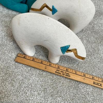 Lot 264 80s Southwestern Table Top figures