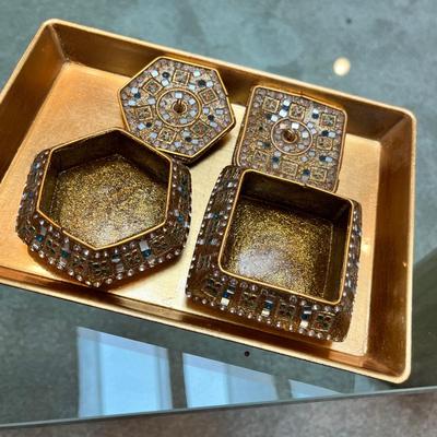 Lot 274 Fancy boxes