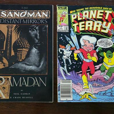 Lot of 2 comics