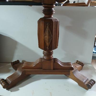 Antique Carved Ornate Pedestal Table by Davis-Birely Table Co. – Shelbyville, Indiana