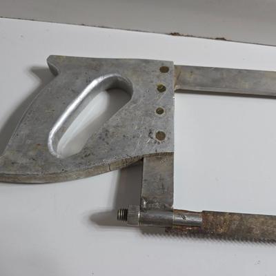 Lot of 3 Vintage Hand Tools – Hacksaw Handsaw and Level