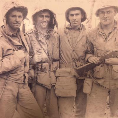 1945 Iwo Jima combat engineer team signed photo