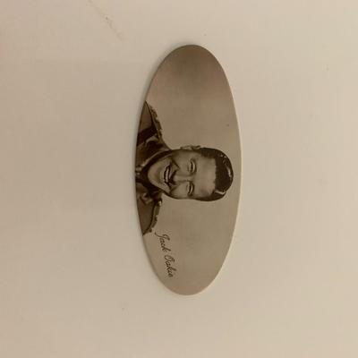 Jack Oakie unsigned cigarette card