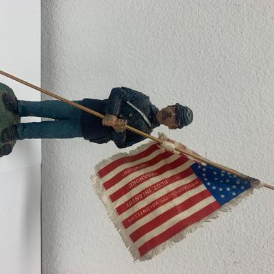 Union Soldier with flag statue