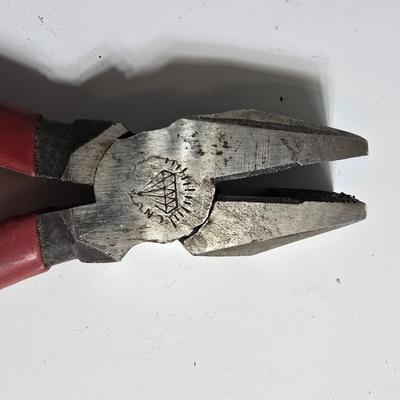 Lot of 6 Mixed Hand Tools – Snips Pliers Cutters