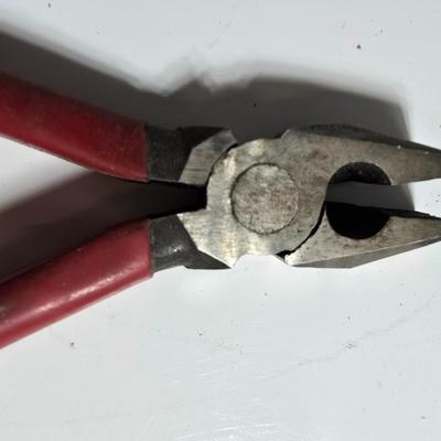 Lot of 6 Mixed Hand Tools – Snips Pliers Cutters