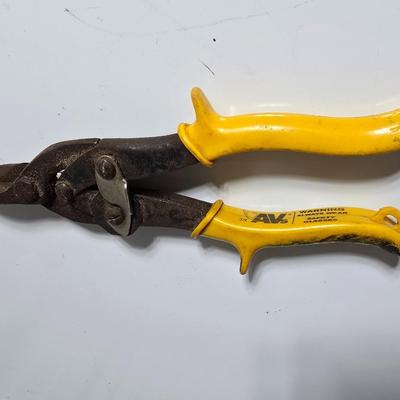 Lot of 6 Mixed Hand Tools – Snips Pliers Cutters