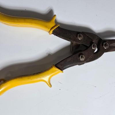 Lot of 6 Mixed Hand Tools – Snips Pliers Cutters