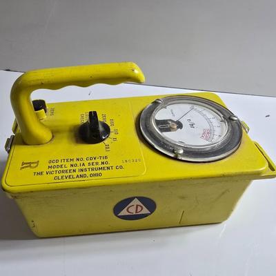 Cold War Era Civil Defense Radiation Detection Kit – CDV-715 CDV-750 Pen Charger and Dosimeter