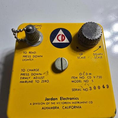 Cold War Era Civil Defense Radiation Detection Kit – CDV-715 CDV-750 Pen Charger and Dosimeter