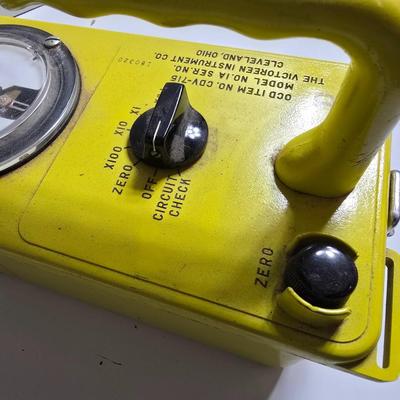 Cold War Era Civil Defense Radiation Detection Kit – CDV-715 CDV-750 Pen Charger and Dosimeter