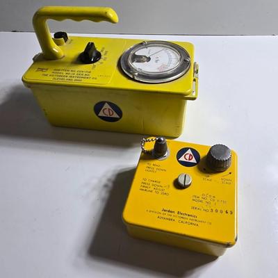 Cold War Era Civil Defense Radiation Detection Kit – CDV-715 CDV-750 Pen Charger and Dosimeter