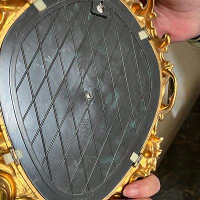 Lot 290 Wall Art Mirrors & keys