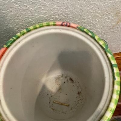 Lot 324 Retro Ice Bucket w/ tumblers
