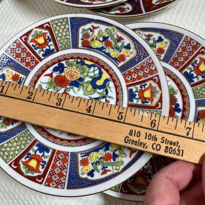 Lot 330 Oriental Themed lot