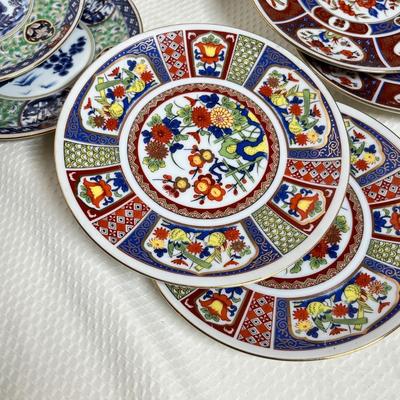 Lot 330 Oriental Themed lot
