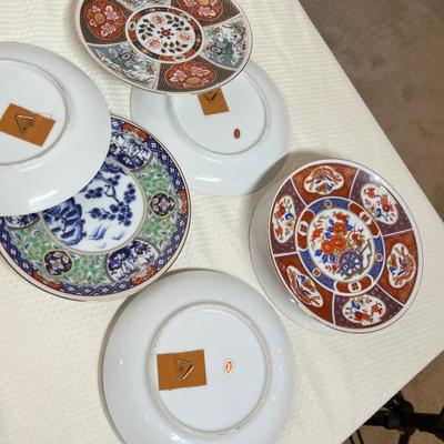 Lot 330 Oriental Themed lot