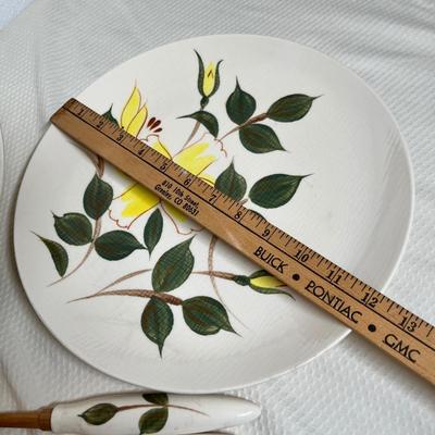 Lot 333 50s Floral Grouping