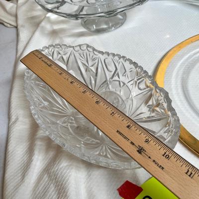 Lot 340 Lot of Clear glass items