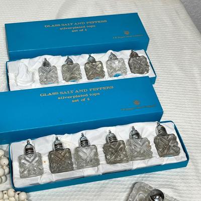 Lot 344 Dining assortment