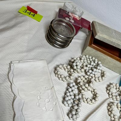 Lot 344 Dining assortment