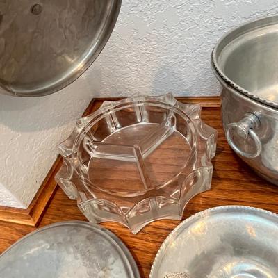 Lot 345 Metal ware items