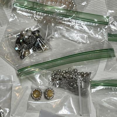 Lot 350 ssorted Jewelry Lot #2