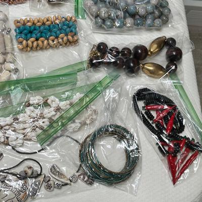 Lot 351 ssorted Jewelry Lot #3