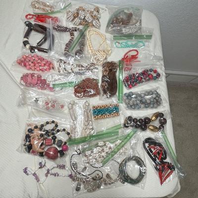 Lot 351 ssorted Jewelry Lot #3