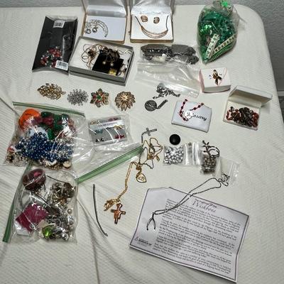 Lot 353 ssorted Jewelry Lot #5