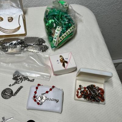 Lot 353 ssorted Jewelry Lot #5