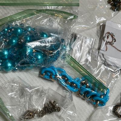 Lot 354 ssorted Jewelry Lot #6