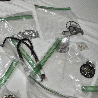 Lot 354 ssorted Jewelry Lot #6