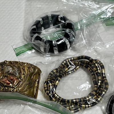 Lot 355 ssorted Jewelry Lot #7