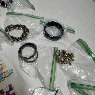 Lot 355 ssorted Jewelry Lot #7