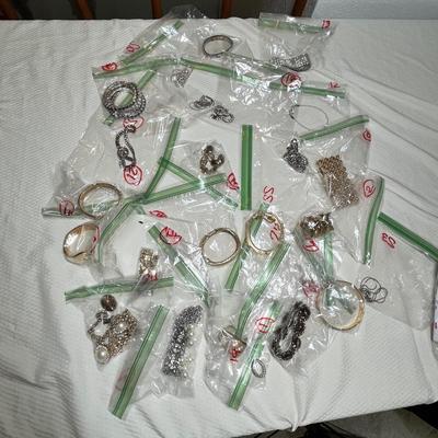 Lot 356 ssorted Jewelry Lot #8