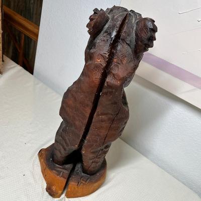 Lot 359 Log Bear Figure