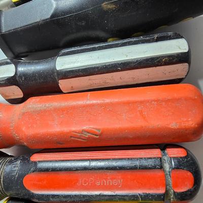 Assorted Screwdrivers – Mixed Flathead and Phillips