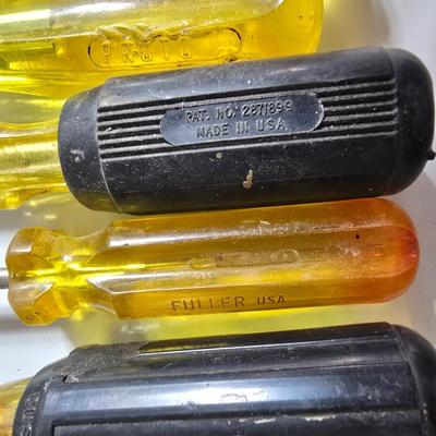 Mixed Screwdrivers – Clear Handles Flathead and Phillips