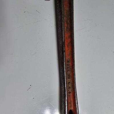Two Heavy Duty Pipe Wrenches – 14" and 18"