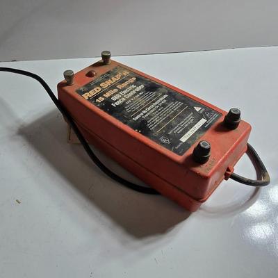 Red Snap’r Electric Fence Controller – 15 Mile Range