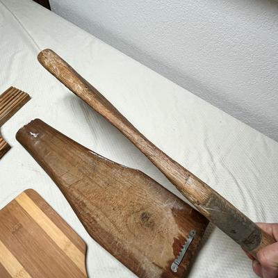 Lot 388 Cutting boards