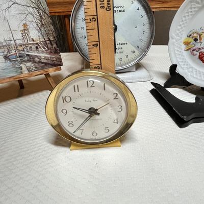Lot 389 Vintage kitchen lot