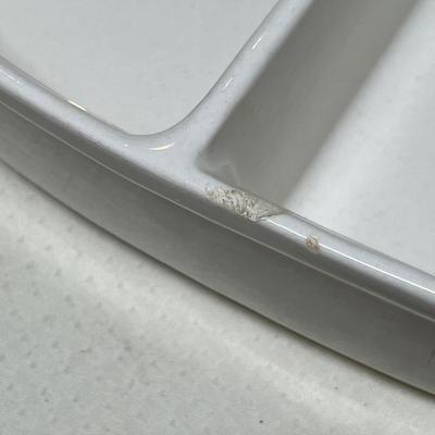 Lot 404 White cook ware