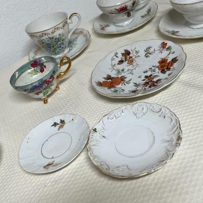 Lot 412 Decorative Cups & Saucers